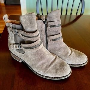 Gentle Soul by Kenneth Cole "Barberton"